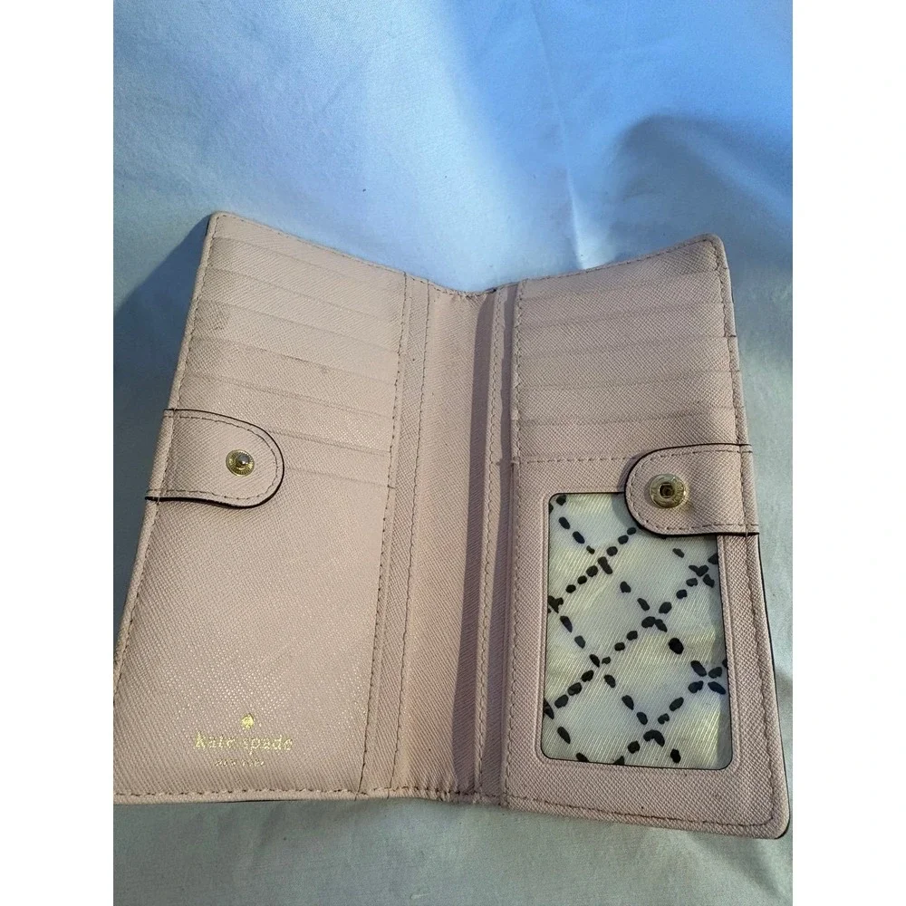 Kate Spade New York Light Pink Saffiano Leather Bifold Wallet‎ with ID Window